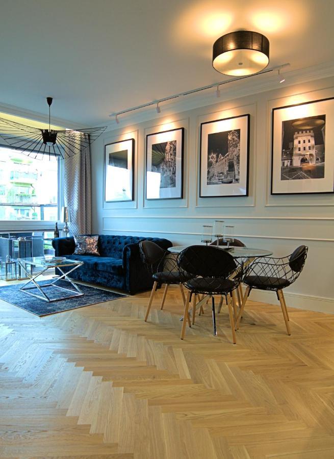 Blue Velvet Premium Apartments III Torun Bagian luar foto