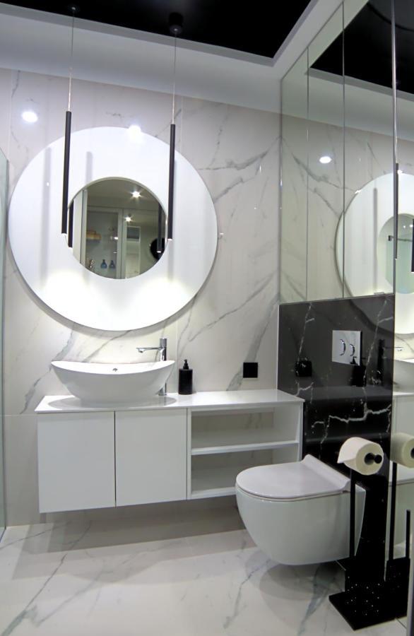 Blue Velvet Premium Apartments III Torun Bagian luar foto