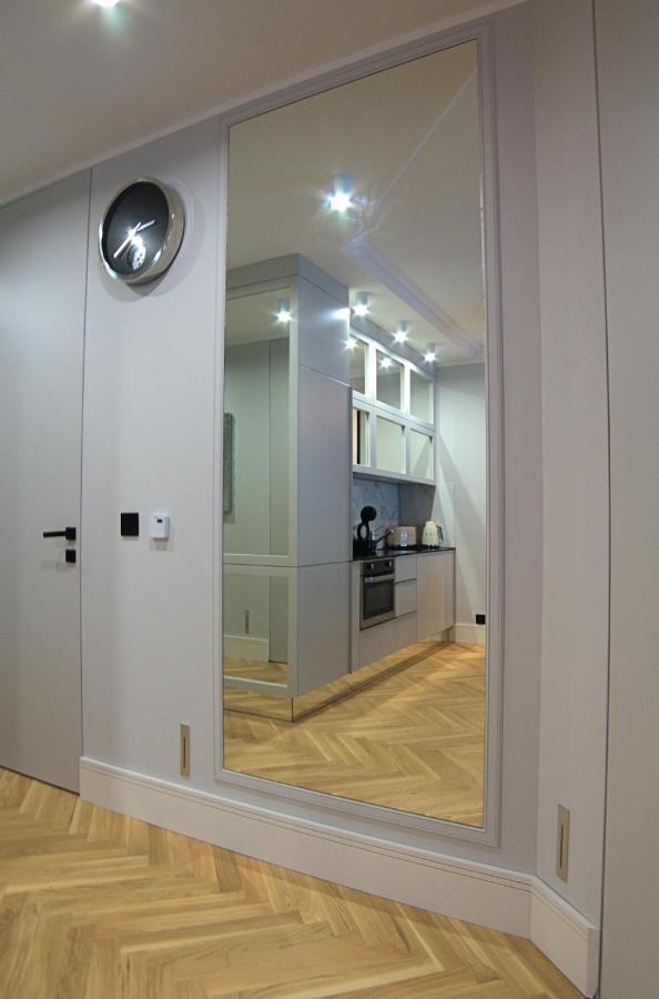 Blue Velvet Premium Apartments III Torun Bagian luar foto